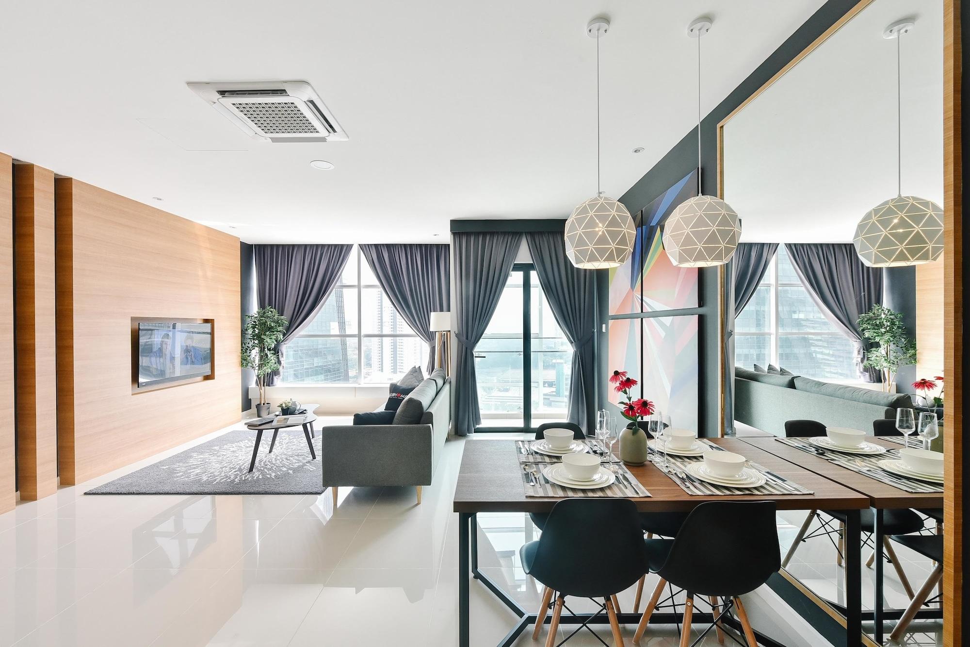 Suasana Private Suites By Subhome Johor Bahru Esterno foto