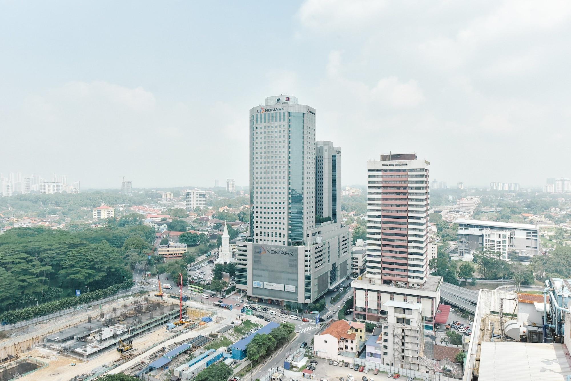 Suasana Private Suites By Subhome Johor Bahru Esterno foto