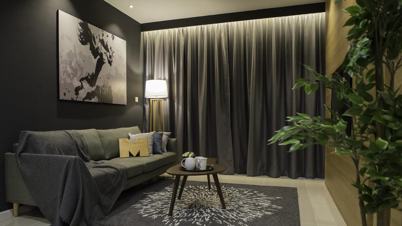 Suasana Private Suites By Subhome Johor Bahru Esterno foto