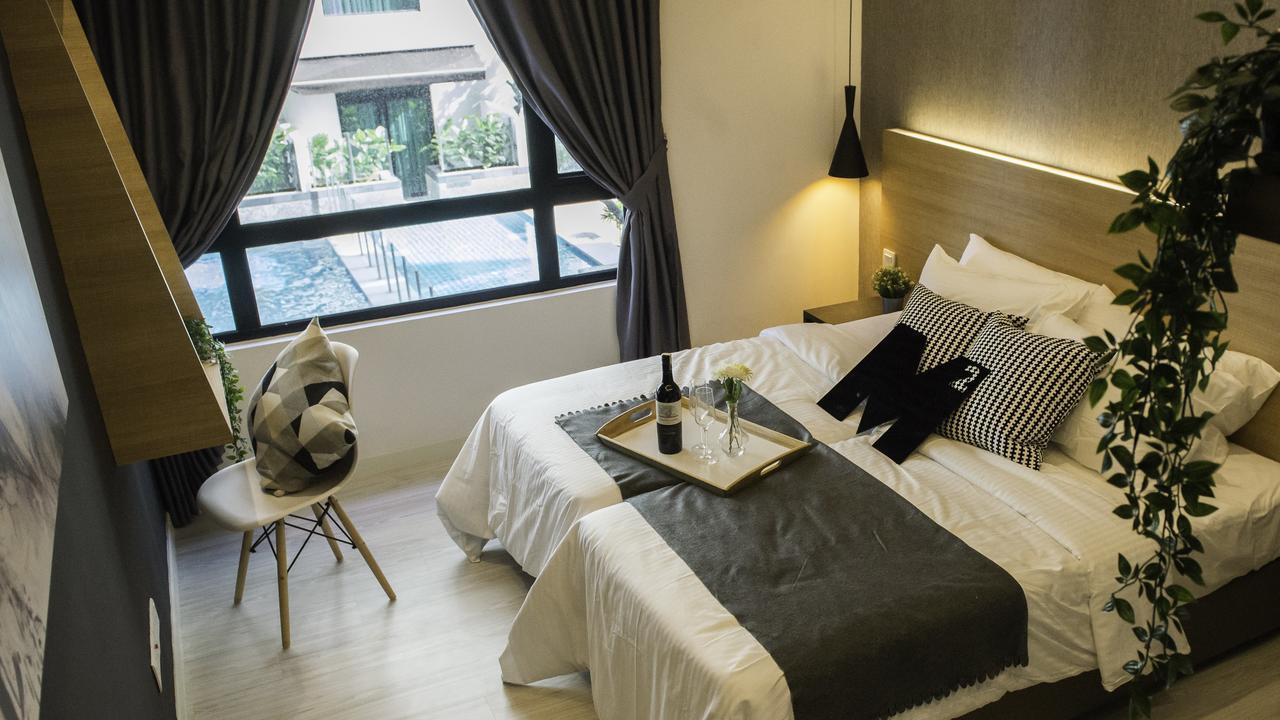 Suasana Private Suites By Subhome Johor Bahru Esterno foto