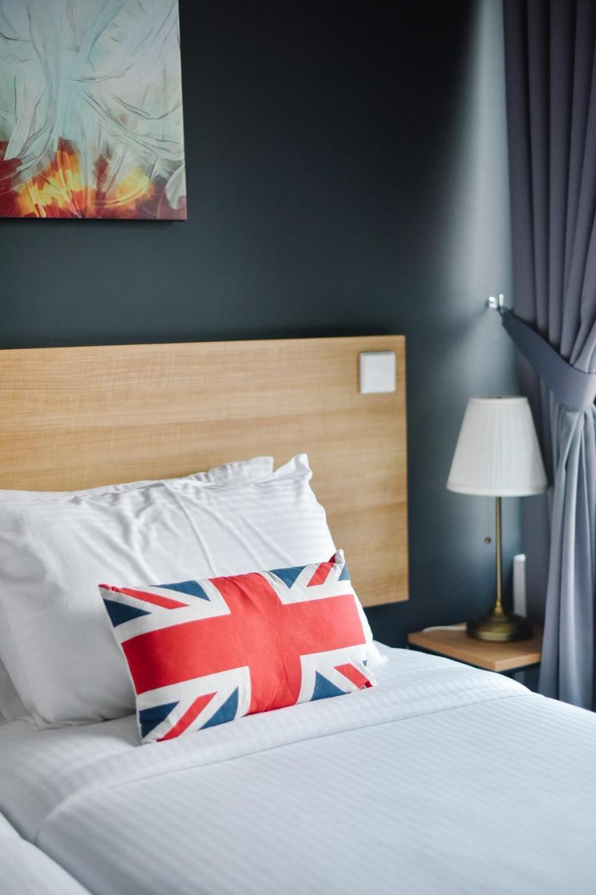 Suasana Private Suites By Subhome Johor Bahru Esterno foto
